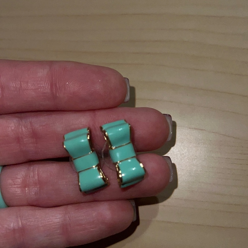 Kate Spade ♠️ New York bow post earrings